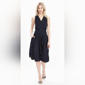 Banana Republic Satin‎ Midi Vee Navy Dress ~ Size 2 ~ V-Neck